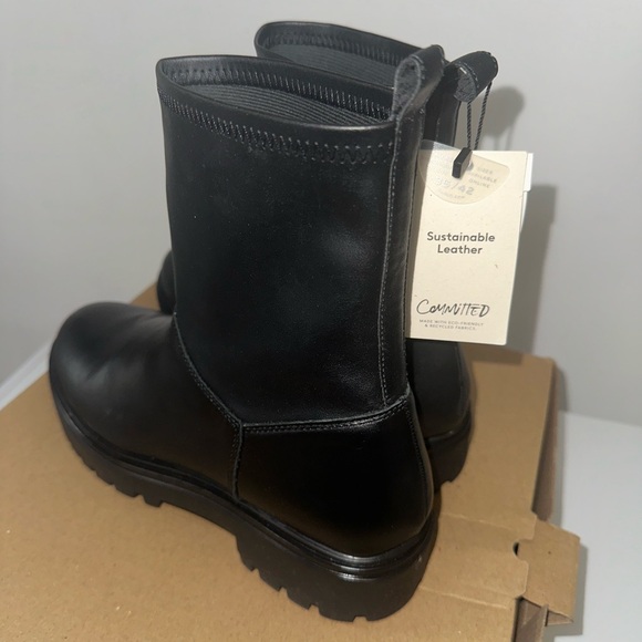 MNG MANGO sustainable leather boots.  NEW with box & tags. - Picture 2 of 5
